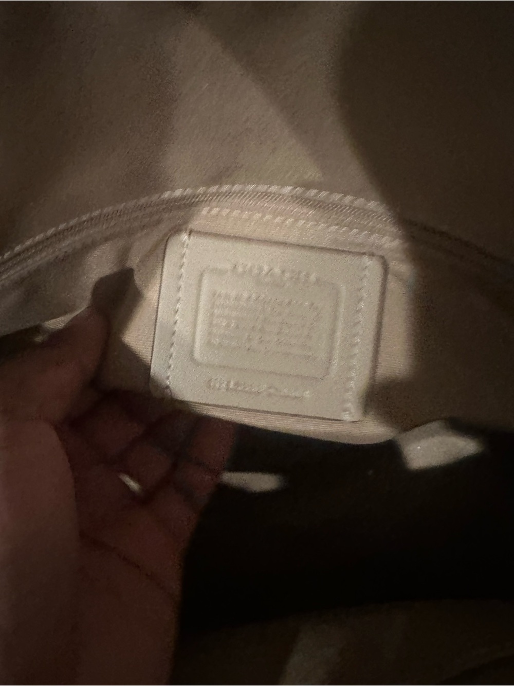 Coach Gallery Tote Signature Canvas Light Khaki Chalk Ivory Zip Tote - Picture 7 of 9